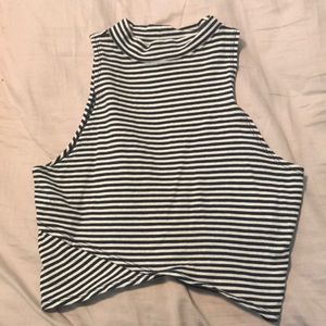 Striped crop top with small collar